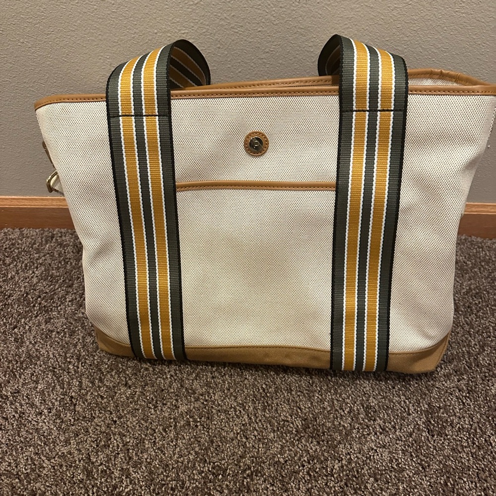 Stylish Tan and Cream Tote Bag - Picture 4 of 8